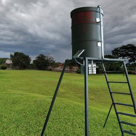 Alimentadores solares con escalera ancha